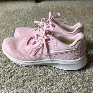 Baby Pink Nike Sneakers Women’s size 8